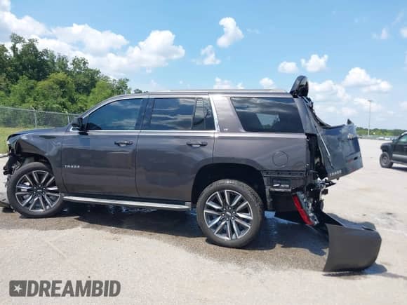 2015 Chevrolet Tahoe LT с VIN 1GNSCBKC1FR107377, выставлен на аукционе IAAI как лот 43149204 с пробегом 200 823 миль миль и . История ставок и продаж доступна на DreamBid. Изображение 14.
