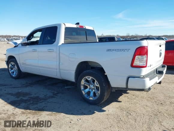 2022 Ram 1500 Big Horn z VIN 1C6RREBT7NN452563, wystawiony jako IAAI lot #41297916 z przebiegiem 27 231 mil mil oraz . Historia ofert i sprzedaży dostępna na DreamBid. Obrazek 3.