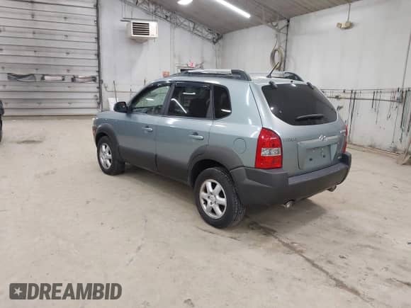 2005 Hyundai Tucson GLS с VIN KM8JN72D15U136275, выставлен на аукционе IAAI как лот 42493556 с пробегом 275 652 миль миль и . История ставок и продаж доступна на DreamBid. Изображение 3.