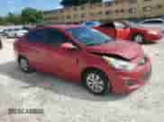 2017 Hyundai Accent SE z VIN KMHCT4AE2HU194200, wystawiony jako Copart lot #84270305 z przebiegiem 75 056 mil mil oraz Szkoda całkowita • Salvage title. Historia ofert i sprzedaży dostępna na DreamBid. Obrazek 4.