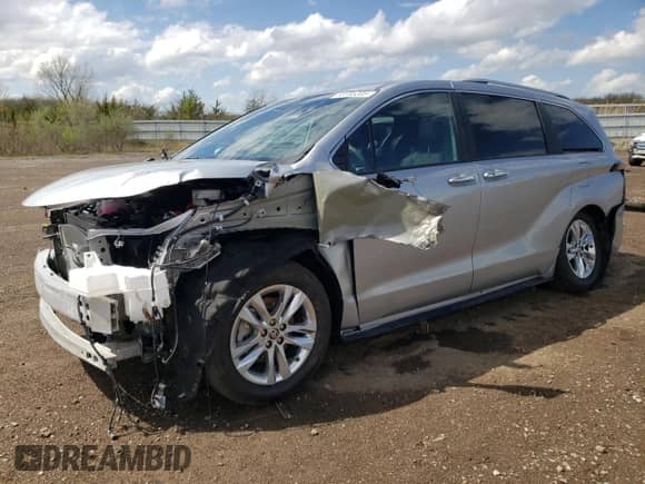 2025 Toyota Sienna Limited с VIN 5TDZSKFC2SS164445, выставлен на аукционе Copart как лот 53785205 с пробегом 8 094 миль миль и Списание • Salvage title. История ставок и продаж доступна на DreamBid. Изображение 1.