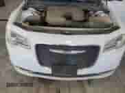 2019 Chrysler 300 Limited с VIN 2C3CCAKG6KH586548, выставлен на аукционе Copart как лот 69857245 с пробегом 76 877 миль миль и Списание • Salvage title. История ставок и продаж доступна на DreamBid. Изображение 11.