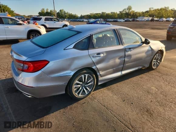 2018 Honda Accord Touring with VIN 1HGCV3F96JA014245, listed as a Copart auction lot 70340085 with 153,876 mi miles and Salvage title. Bid and sale history available at DreamBid. Image 3.