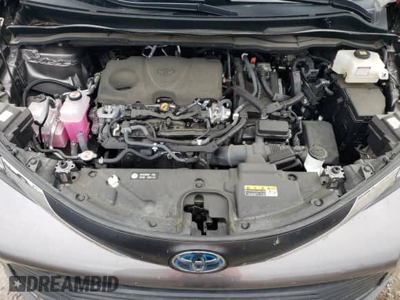 2022 Toyota Sienna LE with VIN 5TDKRKEC6NS105062, listed as a Copart auction lot 83953475 with 43,803 mi miles and Salvage title. Bid and sale history available at DreamBid. Image 12.