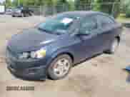 2015 Chevrolet Sonic LS с VIN 1G1JA5SH4F4135560, выставлен на аукционе IAAI как лот 42404174 с пробегом 75 546 миль миль и . История ставок и продаж доступна на DreamBid. Изображение 2.