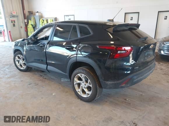 2024 Chevrolet Trax LS с VIN KL77LFE29RC055283, выставлен на аукционе IAAI как лот 43034369 с пробегом 27 655 миль миль и . История ставок и продаж доступна на DreamBid. Изображение 3.