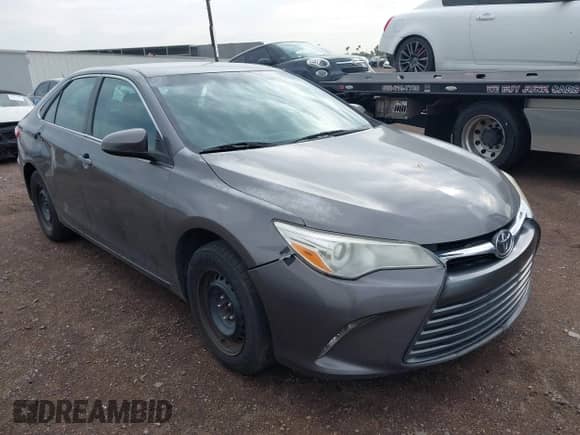 2016 Toyota Camry XLE with VIN 4T1BF1FKXGU564341, listed as a IAAI auction lot 43434878 with 185,726 mi miles and . Bid and sale history available at DreamBid. Image 1.