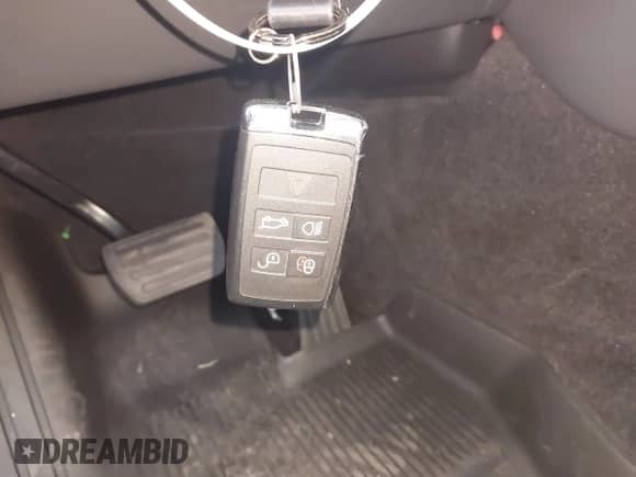 2024 Land Rover Range Rover Sport SE с VIN SAL1P9EU5RA409479, выставлен на аукционе IAAI как лот 43225574 с пробегом 16 382 миль миль и . История ставок и продаж доступна на DreamBid. Изображение 11.