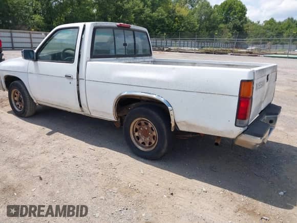 1995 Nissan Frontier z VIN 1N6SD11SXSC453947, wystawiony jako IAAI lot #43059982 z przebiegiem 264 401 mil mil oraz . Historia ofert i sprzedaży dostępna na DreamBid. Obrazek 3.