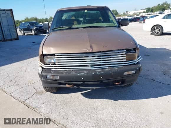 1996 Chevrolet S-10 LS с VIN 1GCCT19W7T8188474, выставлен на аукционе IAAI как лот 43304172 с пробегом 170 264 миль миль и . История ставок и продаж доступна на DreamBid. Изображение 6.