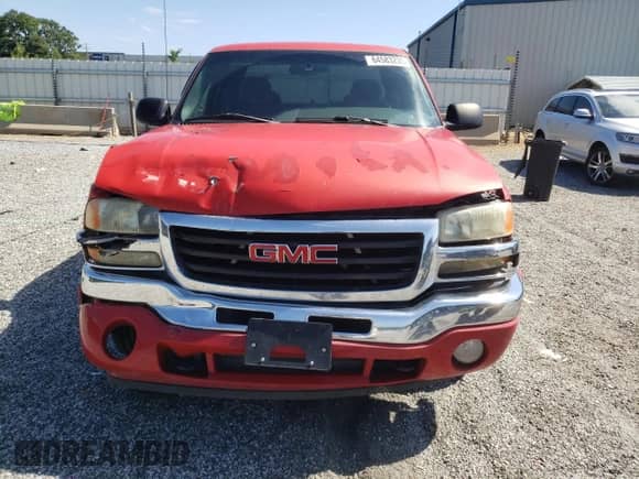 2006 GMC Sierra 1500 SLE1 with VIN 2GTEC19V661116947, listed as a Copart auction lot 64583235 with 186,245 mi miles and Salvage title. Bid and sale history available at DreamBid. Image 5.