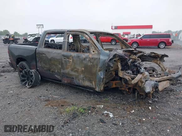 2019 Ram 1500 Limited z VIN 1C6SRFHT6KN594249, wystawiony jako IAAI lot #42182115 z przebiegiem Nie podano mil oraz . Historia ofert i sprzedaży dostępna na DreamBid. Obrazek 1.