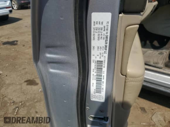 2011 Jeep Grand Cherokee Overland Summit with VIN 1J4RR6GTXBC536210, listed as a Copart auction lot 62634765 with 129,835 mi miles and Salvage title. Bid and sale history available at DreamBid. Image 13.