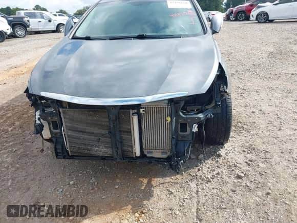 2013 Hyundai Sonata SE with VIN 5NPEC4ABXDH615085, listed as a IAAI auction lot 43450610 with 206,587 mi miles and . Bid and sale history available at DreamBid. Image 6.