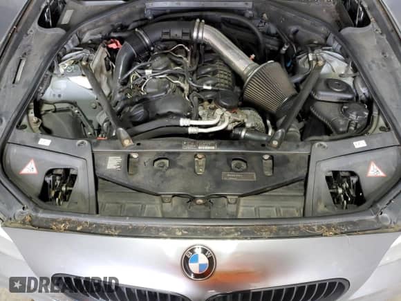 2011 BMW 5 Series 535i xDrive with VIN WBAFU7C54BC875255, listed as a Copart auction lot 84725995 with 159,263 mi miles and Salvage title. Bid and sale history available at DreamBid. Image 11.