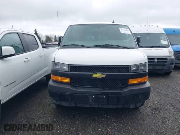 2022 Chevrolet Express Cargo with VIN 1GCWGBFP8N1220980, listed as a IAAI auction lot 41663883 with 46,235 mi miles and . Bid and sale history available at DreamBid. Image 12.