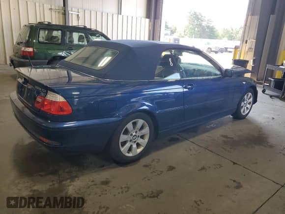 2006 BMW 3 Series 325Ci with VIN WBABW33496PX88667, listed as a Copart auction lot 67630435 with 77,038 mi miles and Salvage title. Bid and sale history available at DreamBid. Image 3.