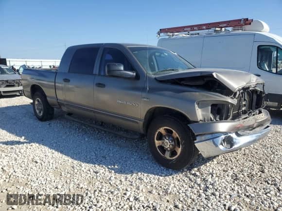 2007 Dodge 1500 SLT z VIN 3D7KR19D67G825885, wystawiony jako Copart lot #46175865 z przebiegiem 167 971 mil mil oraz Szkoda całkowita • Salvage title. Historia ofert i sprzedaży dostępna na DreamBid. Obrazek 4.