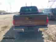 2011 Ford F-250 XL z VIN 1FT7W2BT6BEB18589, wystawiony jako IAAI lot #43122469 z przebiegiem 232 825 mil mil oraz . Historia ofert i sprzedaży dostępna na DreamBid. Obrazek 15.