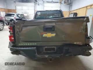 2014 Chevrolet Silverado 1500 Work Truck z VIN 1GCNKPEH0EZ172443, wystawiony jako Copart lot #81852075 z przebiegiem 143 921 mil mil oraz Szkoda całkowita • Salvage title. Historia ofert i sprzedaży dostępna na DreamBid. Obrazek 6.