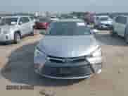 2017 Toyota Camry Hybrid LE z VIN 4T1BD1FK0HU222078, wystawiony jako IAAI lot #43065553 z przebiegiem 141 297 mil mil oraz . Historia ofert i sprzedaży dostępna na DreamBid. Obrazek 12.