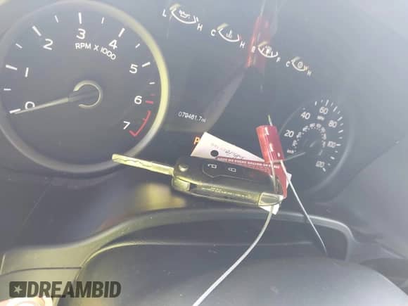 2018 Ford F-150 XL z VIN 1FTFX1E51JKE82628, wystawiony jako IAAI lot #43201475 z przebiegiem 79 461 mil mil oraz . Historia ofert i sprzedaży dostępna na DreamBid. Obrazek 11.