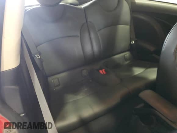 2013 MINI Hardtop S with VIN WMWSV3C5XDT392313, listed as a Copart auction lot 84942945 with 64,086 mi miles and Salvage title. Bid and sale history available at DreamBid. Image 10.
