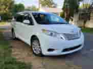 2017 Toyota Sienna LE with VIN 5TDJZ3DC5HS154518, listed as a Copart auction lot 68218275 with 182,343 mi miles and Clean title. Bid and sale history available at DreamBid. Image 1.