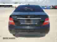 2012 Mercedes-Benz C 250 Sport с VIN WDDGF4HB5CR222078, выставлен на аукционе Copart как лот 82724735 с пробегом 119 237 миль миль и Чистый • Clean title. История ставок и продаж доступна на DreamBid. Изображение 6.