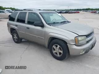 2003 Chevrolet TrailBlazer LTZ с VIN 1GNDT13S332243491, выставлен на аукционе IAAI как лот 42208335 с пробегом 237 117 миль миль и . История ставок и продаж доступна на DreamBid. Изображение 1.