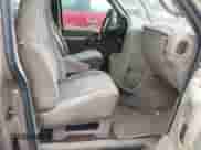 2004 Chevrolet Astro с VIN 1GNEL19X14B103027, выставлен на аукционе IAAI как лот 42238802 с пробегом 155 347 миль миль и . История ставок и продаж доступна на DreamBid. Изображение 5.