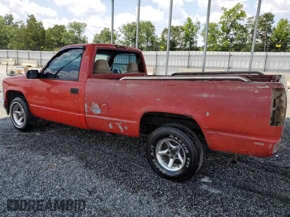 1998 Chevrolet Silverado 1500 z VIN 1GCEC14W0WZ244253, wystawiony jako Copart lot #63598935 z przebiegiem 236 294 mil mil oraz Szkoda całkowita • Salvage title. Historia ofert i sprzedaży dostępna na DreamBid. Obrazek 2.
