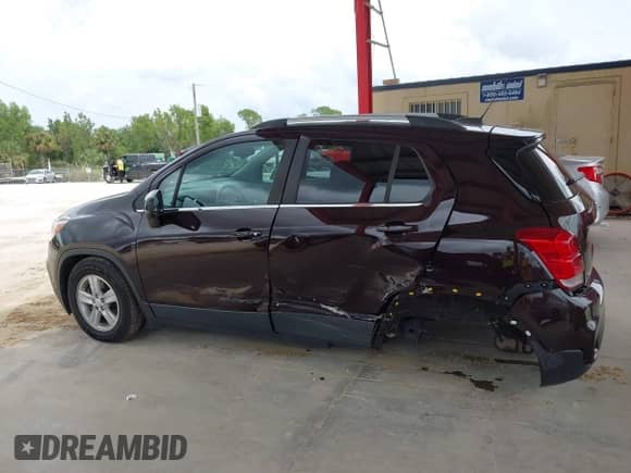 2020 Chevrolet Trax LT z VIN KL7CJLSB4LB334239, wystawiony jako IAAI lot #43054209 z przebiegiem 51 538 mil mil oraz . Historia ofert i sprzedaży dostępna na DreamBid. Obrazek 14.