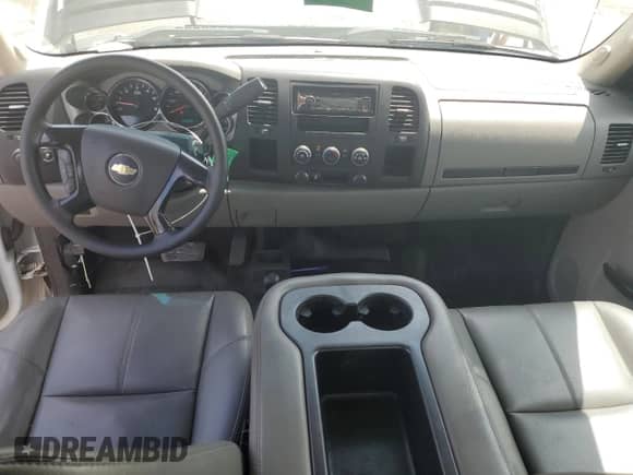 2013 Chevrolet Silverado 2500HD Work Truck с VIN 1GC1KVCG1DF223767, выставлен на аукционе Copart как лот 55690065 с пробегом 284 414 миль миль и Списание • Salvage title. История ставок и продаж доступна на DreamBid. Изображение 8.