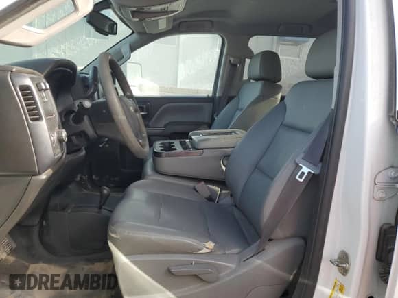 2017 Chevrolet Silverado 2500HD Work Truck z VIN 1GC1KUEGXHF234974, wystawiony jako Copart lot #50939185 z przebiegiem 85 165 mil mil oraz Czysty tytuł • Clean title. Historia ofert i sprzedaży dostępna na DreamBid. Obrazek 7.