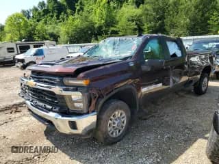 2024 Chevrolet Silverado 2500HD LT z VIN 1GC4YNE74RF311695, wystawiony jako Copart lot #63288605 z przebiegiem Nie podano mil oraz Nie do naprawy • Non repairable. Historia ofert i sprzedaży dostępna na DreamBid. Obrazek 1.