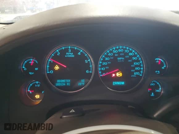 2011 Chevrolet Silverado 1500 LTZ z VIN 1GCRKTE37BZ312806, wystawiony jako Copart lot #42617685 z przebiegiem 183 134 mil mil oraz Szkoda całkowita • Salvage title. Historia ofert i sprzedaży dostępna na DreamBid. Obrazek 9.