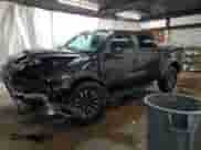2013 Ford F-150 SVT Raptor z VIN 1FTFW1R68DFC91565, wystawiony jako Copart lot #63976585 z przebiegiem 58 871 mil mil oraz Szkoda całkowita • Salvage title. Historia ofert i sprzedaży dostępna na DreamBid. Obrazek 1.