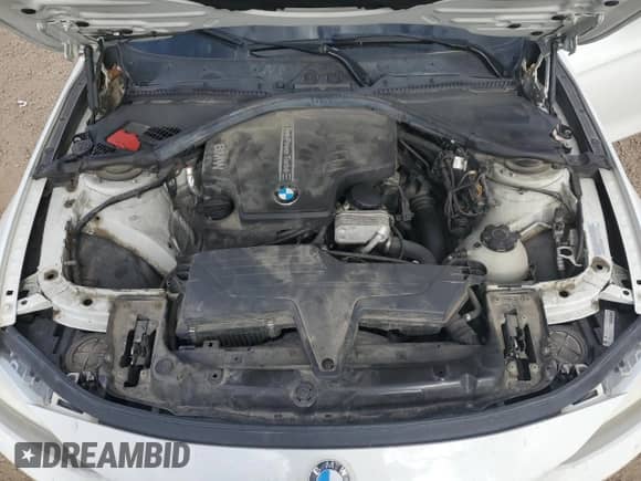 2013 BMW 3 Series 328i xDrive с VIN WBA3B3C50DF536866, выставлен на аукционе Copart как лот 80294985 с пробегом 146 381 миль миль и На запчасти • Non repairable. История ставок и продаж доступна на DreamBid. Изображение 11.