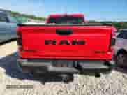 2021 Ram 1500 Rebel z VIN 1C6SRFET5MN627264, wystawiony jako Copart lot #86267315 z przebiegiem 56 225 mil mil oraz Szkoda całkowita • Salvage title. Historia ofert i sprzedaży dostępna na DreamBid. Obrazek 6.