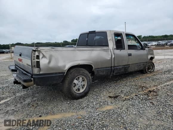 1998 GMC Sierra 1500 с VIN 2GTEC19R1W1530382, выставлен на аукционе Copart как лот 61673645 с пробегом 374 461 миль миль и Списание • Salvage title. История ставок и продаж доступна на DreamBid. Изображение 3.