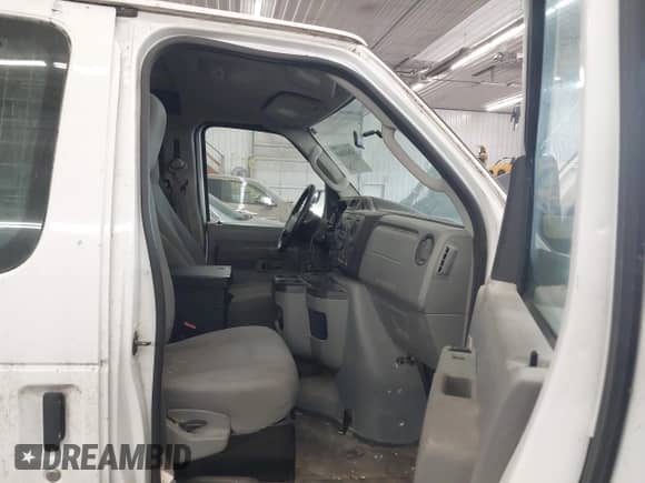 2011 Ford Econoline Cargo Commercial с VIN 1FTNE1EW0BDA21789, выставлен на аукционе IAAI как лот 43411869 с пробегом 300 418 миль миль и . История ставок и продаж доступна на DreamBid. Изображение 5.