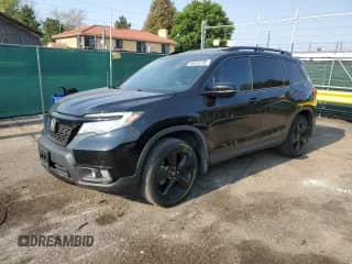 2019 Honda Passport Elite с VIN 5FNYF8H08KB000384, выставлен на аукционе Copart как лот 66898195 с пробегом 65 105 миль миль и Списание • Salvage title. История ставок и продаж доступна на DreamBid. Изображение 1.