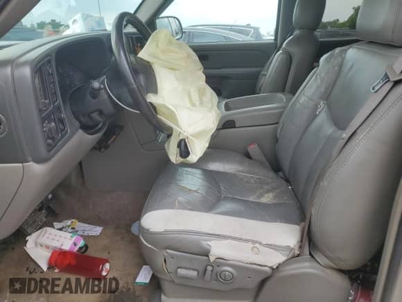 2006 Chevrolet Suburban LS z VIN 3GNFK16Z56G114426, wystawiony jako Copart lot #64794775 z przebiegiem Nie podano mil oraz Szkoda całkowita • Salvage title. Historia ofert i sprzedaży dostępna na DreamBid. Obrazek 7.