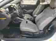 2014 Hyundai Veloster z VIN KMHTC6ADXEU187204, wystawiony jako Copart lot #71670725 z przebiegiem 94 917 mil mil oraz Czysty tytuł • Clean title. Historia ofert i sprzedaży dostępna na DreamBid. Obrazek 7.