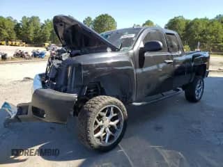 2010 Chevrolet Silverado 1500 LS z VIN 1GCSCREA2AZ140862, wystawiony jako Copart lot #75449484 z przebiegiem Nie podano mil oraz Szkoda całkowita • Salvage title. Historia ofert i sprzedaży dostępna na DreamBid. Obrazek 1.