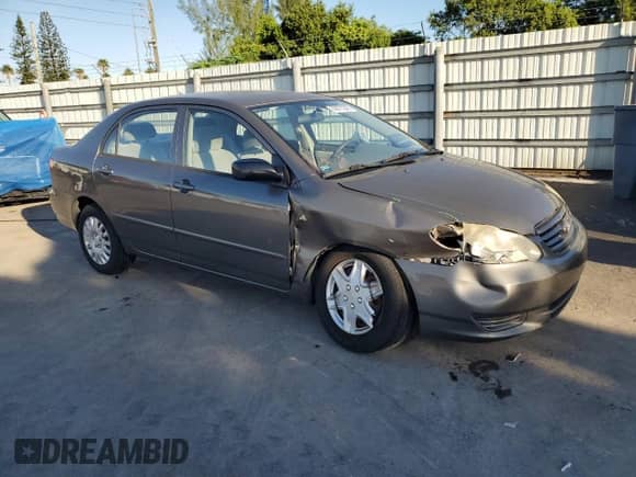2004 Toyota Corolla CE z VIN 1NXBR32E24Z256577, wystawiony jako Copart lot #86673345 z przebiegiem Nie podano mil oraz Szkoda całkowita • Salvage title. Historia ofert i sprzedaży dostępna na DreamBid. Obrazek 4.