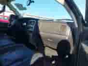 2005 Dodge 2500 SLT z VIN 3D7KS28C45G852180, wystawiony jako IAAI lot #41219255 z przebiegiem 185 217 mil mil oraz . Historia ofert i sprzedaży dostępna na DreamBid. Obrazek 5.