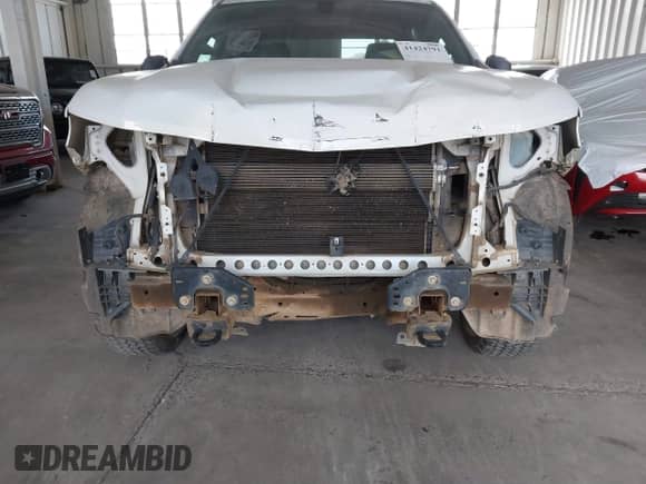 2019 Chevrolet Silverado 1500 Work Truck z VIN 1GCUYAEF3KZ174365, wystawiony jako IAAI lot #41424791 z przebiegiem 167 102 mil mil oraz . Historia ofert i sprzedaży dostępna na DreamBid. Obrazek 6.