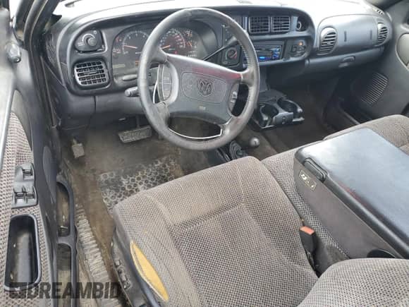 1998 Dodge 1500 с VIN 3B7HF12Y8WG157614, выставлен на аукционе Copart как лот 85993434 с пробегом 217 416 миль миль и Списание • Salvage title. История ставок и продаж доступна на DreamBid. Изображение 8.